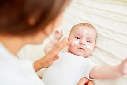 10 Rekomendasi Lotion untuk Memutihkan Kulit Bayi Paling Bagus dan Laris di Pasaran!