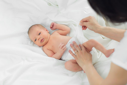 13 Rekomendasi salep ruam popok bayi terbaik